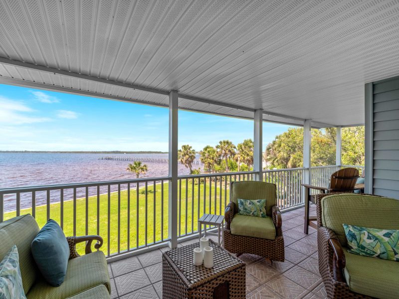 Riverfront Condo w Water Views-Heated Pool