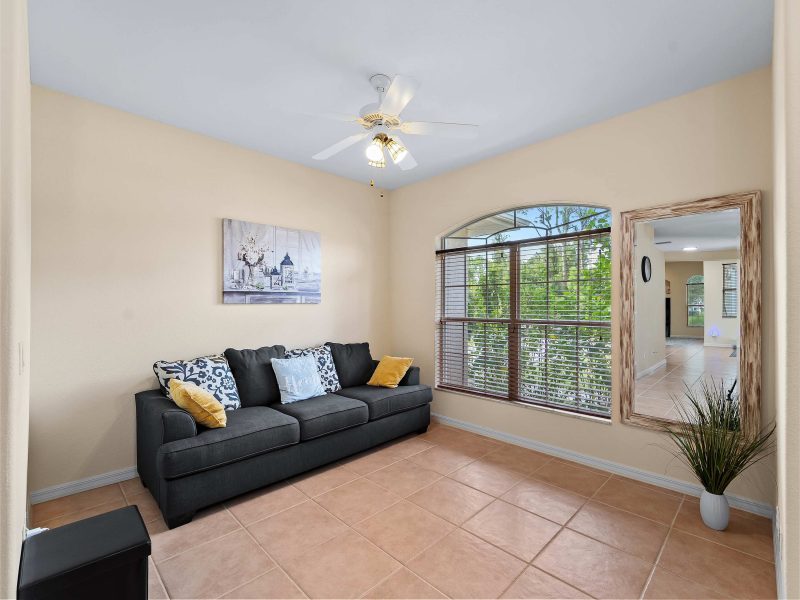 Tranquil & Spacious Family Retreat, Swimming Pool! 3