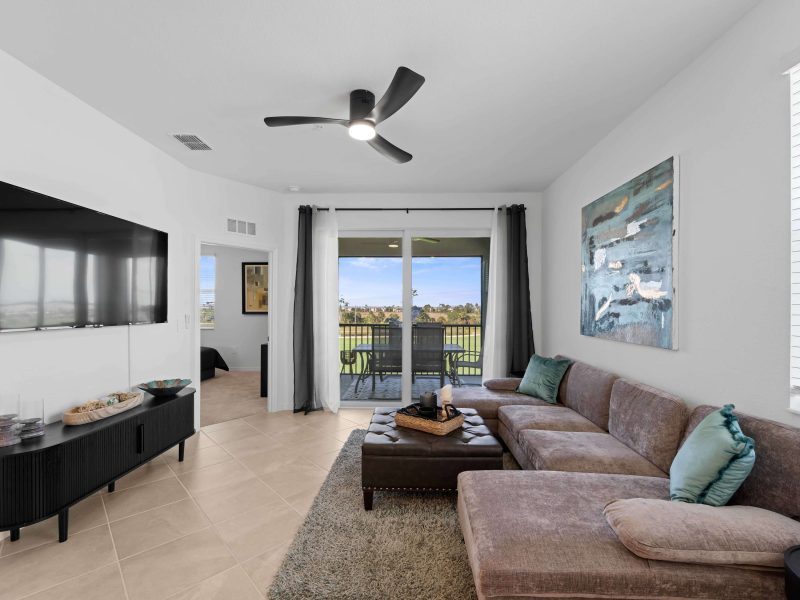 Wellen Park Golf Condo Balcony, Golf View - Pool - 4