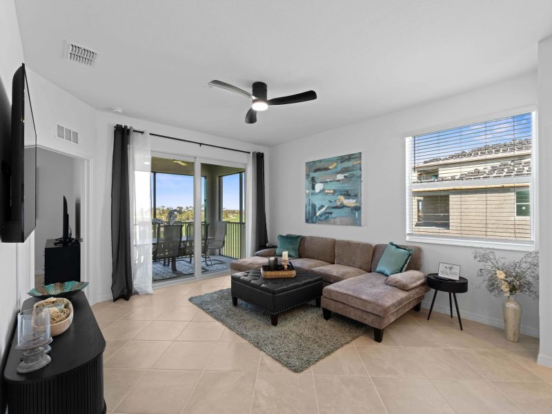Wellen Park Golf Condo Balcony, Golf View - Pool - 5