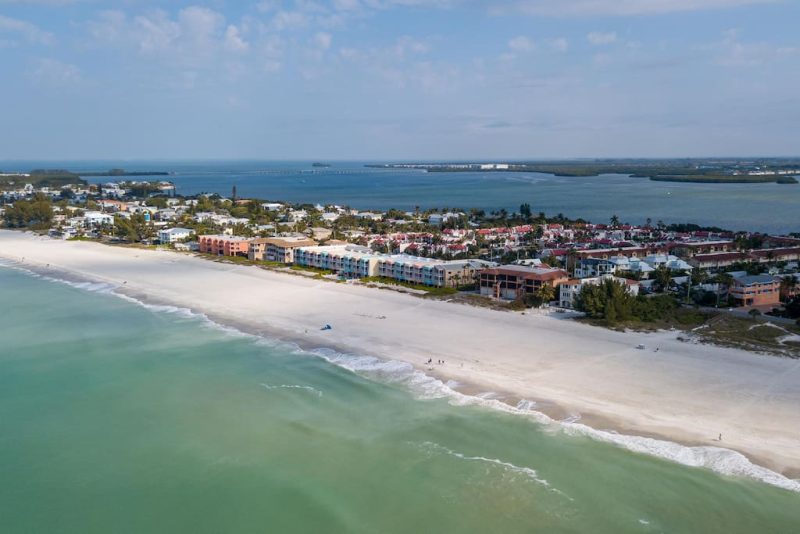 Bradenton Beachfront Getaway ~ Heated Pool~ HotTub