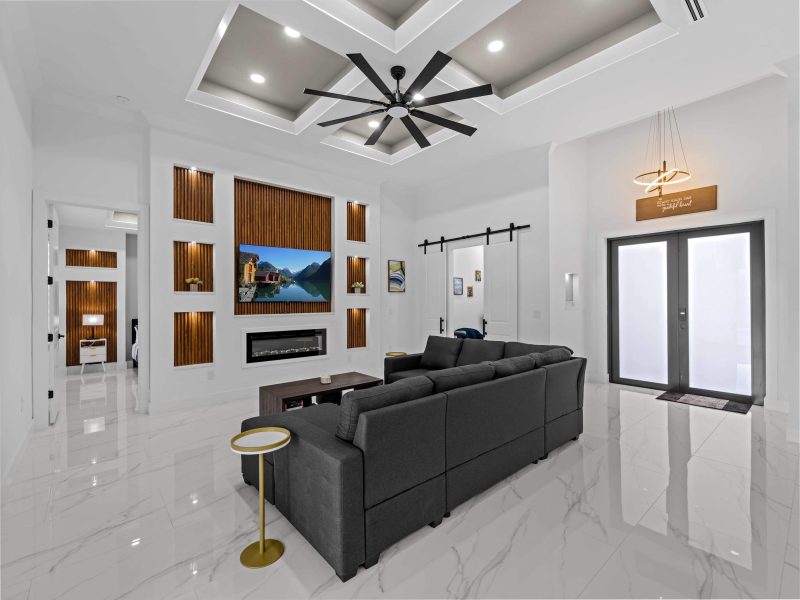 Contemporary Gem- Heated Pool, Game Room, BBQ 5